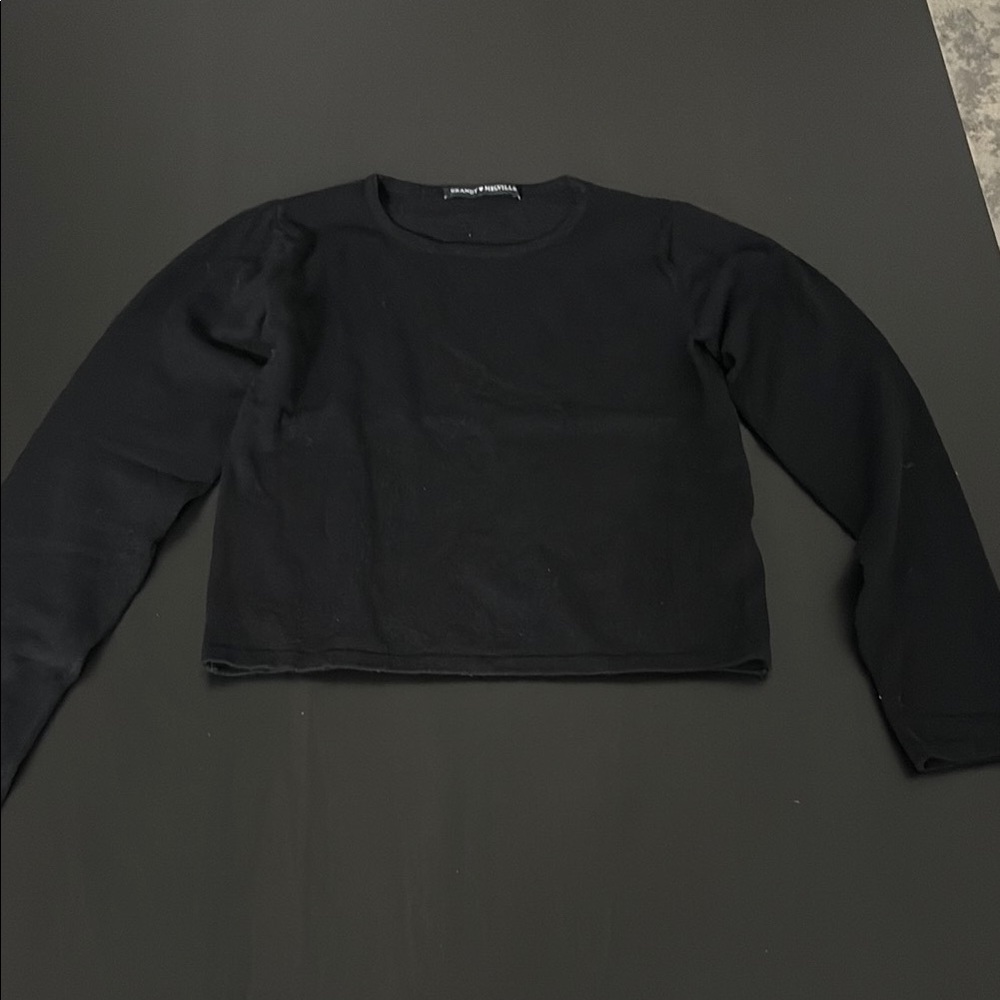 Black Long Sleeve Crop Top